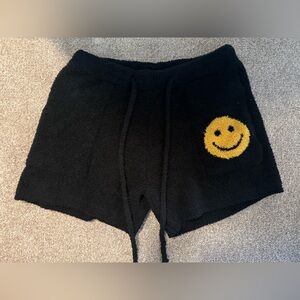 Women’s ComfyLuxe Black lounge Shorts with Yellow Smiley Face size M/L